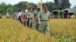 BALANGAN BUMI SANGGAM BUPATI BALANGAN TERIMA PENGHARGAAN SATYA LENCANA BIDANG PERTANIAN