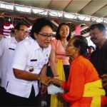 Bupati Serahkan 565 Bantuan Rumah Layak Huni, Dibangun Gotong Royong Dengan Bentuk Seragam