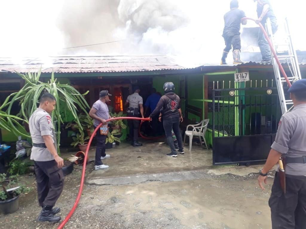 8 RUMAH DINAS KODAM XVII CENDERAWASIH DILALAP JAGO MERAH