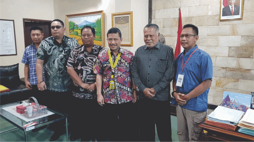 Advokat Peter Londa SH MH, Advokat Belly S D Karamoy SH MH, Arya (Kepala BPN Kabupaten Semarang), pihak ahli waris Malikoel Koesno (PB X) dan Hariyono.