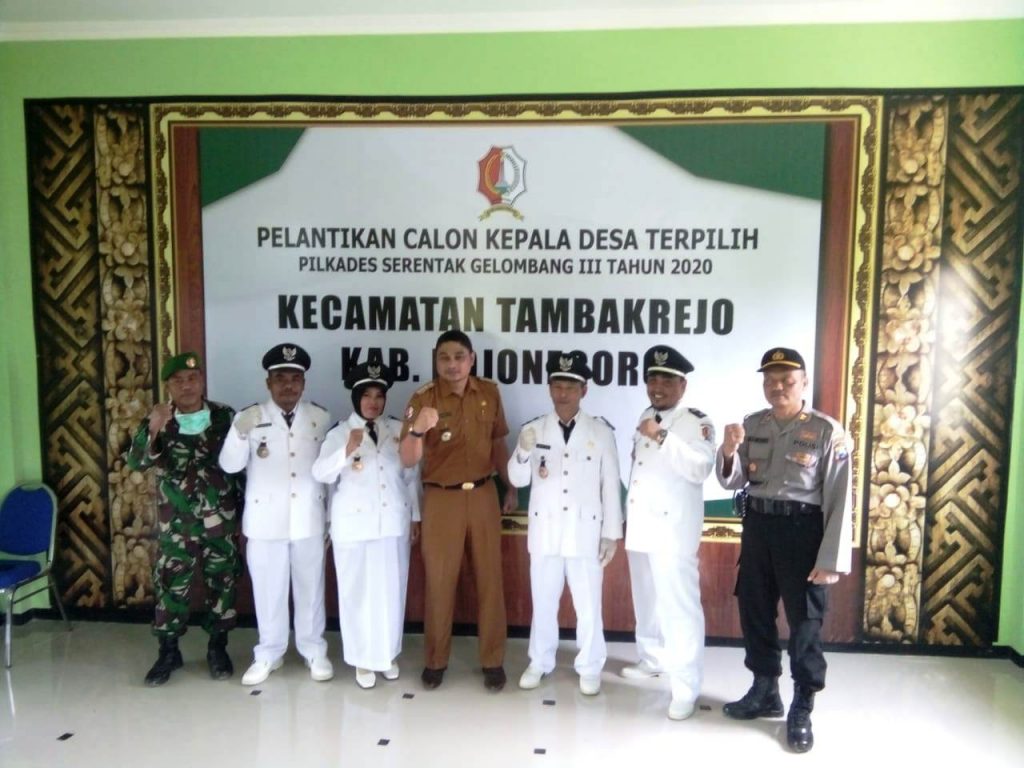 4 KADES KECAMATAN TAMBAKREJO DILANTIK VIA TELECONFERENCE