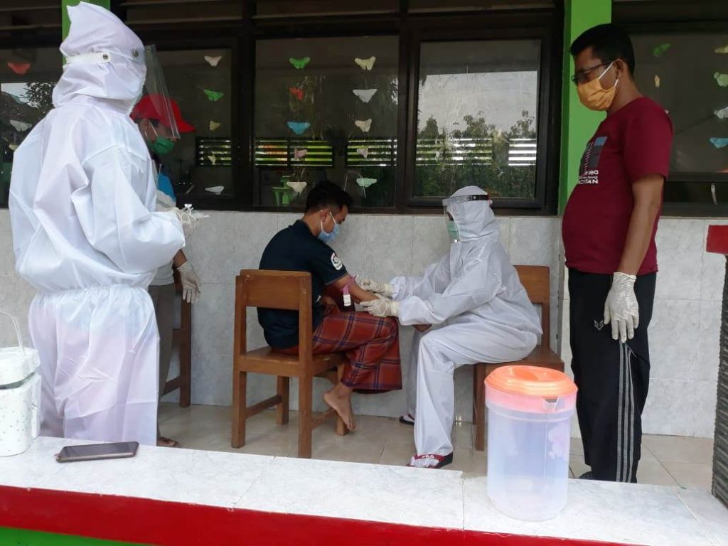 UNTUK KEBUTUHAN AIR KLASTER POS PENCEGAHAN COVID-19, KADES MALINGMATI SUDAH MEMBELIKAN AIR 4 TANGKI 5.000 LITERAN