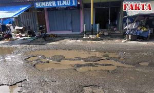 Plt Kepala Dinas PUPR Tulungagung Terkesan Sulit Ditemui, LMP Tulungagung Mempertanyakan