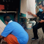 Ingin Bayar Makanan, Lelaki Tua Mendadak Alami Ini di Depan Penjual Makanan