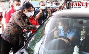 Melalui Vaksinasi Drive Thru, Bupati Badung Giri Prasta Targetkan 2.000 Penerima