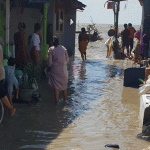 Saat Gerhana Bulan Total, Pantai Kenjeran Alami Rob