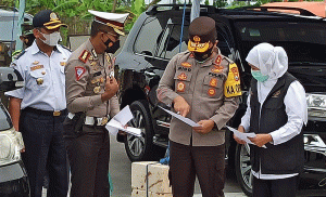 Forkopimda Jatim Tinjau Pos Penyekatan Exit Tol Ngawi