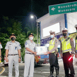 Jasa Raharja Jatim Berikan Bingkisan ke Petugas Pos PAM Cito, Surabaya