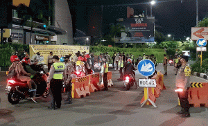 Gubernur Jatim Minta Stok Antigen dan GeNose di Titik Penyekatan Cukup