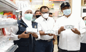 Begini Cara Gubernur Khofifah Pamerkan Produk Lokal Jawa Timur
