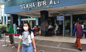 PMI asal Empat Negara Dikarantina di Asrama Haji Sukolilo