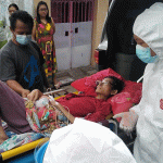 Dibantu Jogoboyo, Penderita TBC Akut Dievakuasi ke Rumah Sakit