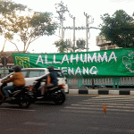 Jelang Hari Jadi Persebaya, Bonek “Hijaukan” Surabaya