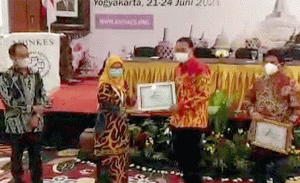 Pemkab Banyuasin Terima Penghargaan Program Inovasi Dokter Masuk Desa