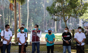Peringati Hari Lingkungan Hidup Sedunia, Wabup Badung Suiasa Hadiri Baksos