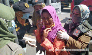 Warga Muharto, Malang Ketakutan saat Test Swab Massal di Jembatan Suramadu