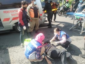 Warga Mulyorejo Jadi Korban Kecelakaan di Depan Galaxy Mall Surabaya