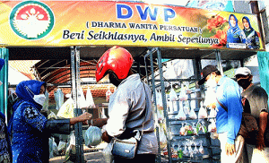 Begini Upaya DWP Lamongan Bantu Masyarakat Terdampak Pandemi Covid-19