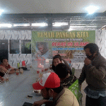 Sebanyak 150 Gelas Wedang Pokak Dibagikan Arek Jogoboyo