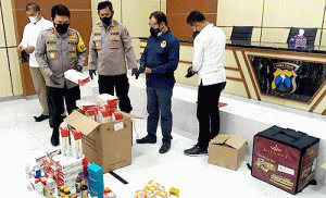 Polisi Ringkus Seorang Perempuan Jual Obat dan Alkes Tanpa Ijin Edar