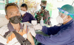 Koramil 0830/03 Pabean Cantian Permudah Warga Dapat Vaksin