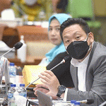 Komisi IX DPR RI Desak Kemenkes Awasi Distribusi Vaksin