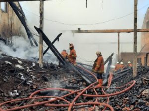 Ludes Dilalap Api, Gudang Pembuat Dupa di Krembangan Utara, Surabaya