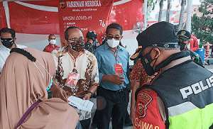 Kapolres Sumedang dan Dandim 0610/Sumedang Tinjau Vaksinasi Merdeka