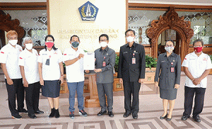 Sekda Badung Adi Arnawa Harapkan Bisa Membantu Nakes Perangi Covid-19