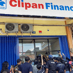 Buntut Kasus Penarikan Mobil, Sejumlah Massa Datangi Kantor Leasing di Surabaya