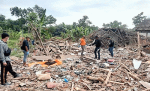 Telan Dua Korban Jiwa dan Sejumlah Korban Luka, Polisi Olah TKP Ledakan Bondet di Pasuruan