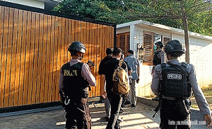 OTT Bupati Probolinggo, KPK Juga Geledah Rumah Pribadi Puput Tantriana Sari