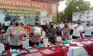 Didor Polisi, Perampok Toko Emas di Medan