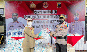 BPBD Serahkan Bantuan 1.008 Paket APD ke Polres Magelang