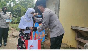 Akabri ’96 Bharatasena Salurkan Bansos ke Rumah Warga