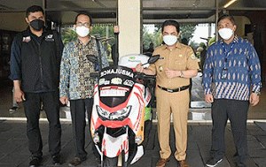 Aksi Cepat Tanggap Kalbar Terima Bantuan Sepeda Motor Ambulans