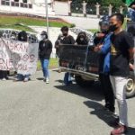 Puluhan Pemuda Mamasa Gelar Aksi di Depan Kantor Gubernur Sulbar