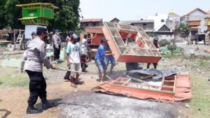 Marak Judi Merpati, Polisi Bongkar Pagupon di Makam Rangkah, Surabaya