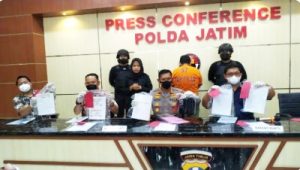 Ngaku Bisa Masukkan ke Akpol, Warga Surabaya Digelandang Polisi