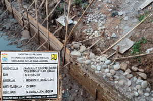 Proyek Normalisasi Sungai Penjemuran Diduga Dikejarkan Serampangan