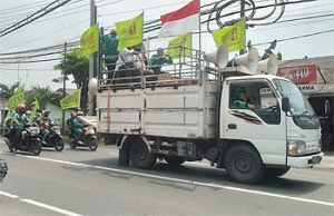 Tuntut Kenaikan UMP 2022, Para Buruh asal Driyorejo, Gresik Bergerak