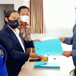 Juniardi Ambil Formulir Pendaftaran Calon Ketua PWI Lampung