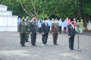 Hari Pahlawan, Pemkab OKU Selatan Gelar Ziarah Nasional dan Tabur Bunga