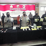 Tergiur Untung Besar, Seorang Karyawan Supermarket dan IRT Edarkan Sabu di Bogor