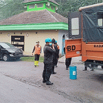 Jalan Terisolir, 10 Warga Terjebak di Dusun Curah Kobokan, Lumajang