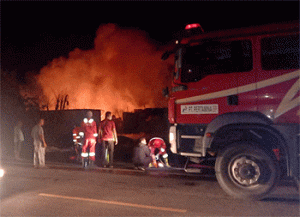 Api Melalap Gudang Minyak di Desa Sigam, Kabupaten Muara Enim