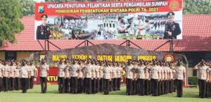 Kapolda Lantik 750 Bintara Baru di Pusdik SPN Polda Jatim