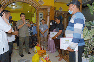 Pastikan Kondisi Korban Kebakaran, Plt Bupati Muba Tinjau dan Serahkan Bantuan