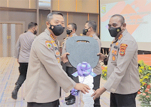 Polres Tulang Bawang Dapat Hadiah dari Kapolda dan Wakapolda Lampung