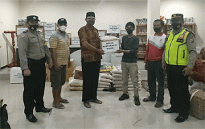 Polsek Wagir bersama Forkopimcam Galang Bantuan Korban Erupsi Semeru